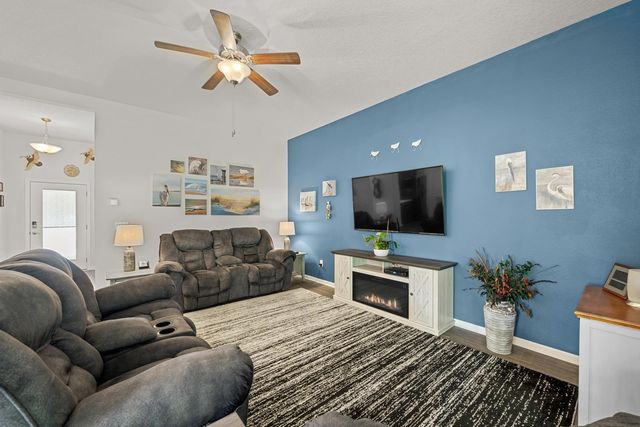 11 Ace Ct, Bunnell, FL 32110