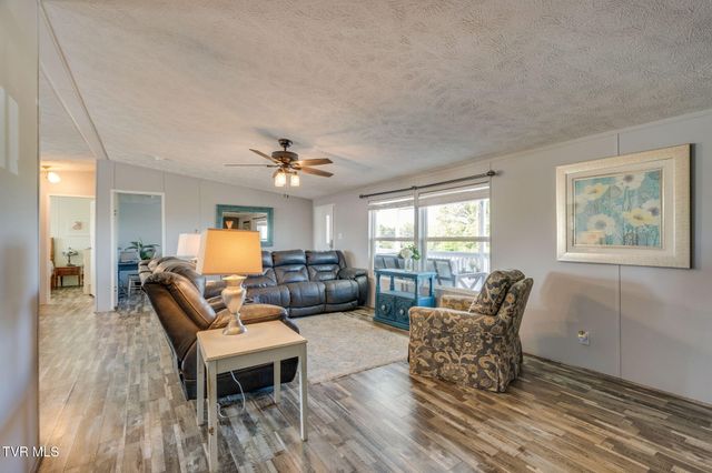241 Forest Road, Mosheim, TN 37818