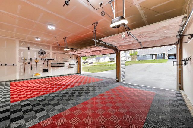 11308 N Mason DRIVE, Edgerton, WI 53534