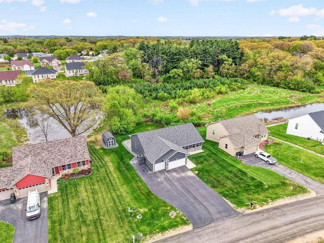 11308 N Mason DRIVE, Edgerton, WI 53534