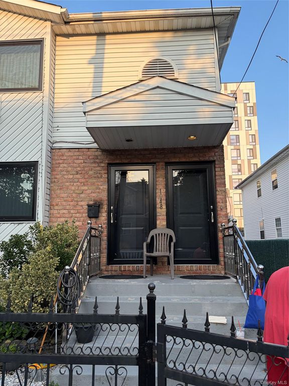 1048 beach 22nd street, Far Rockaway, NY 11691
