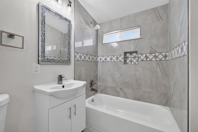 125 Pico Avenue, Clovis, CA 93612