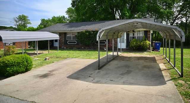 1845 Green Drive NW A & B, Cleveland, TN 37311