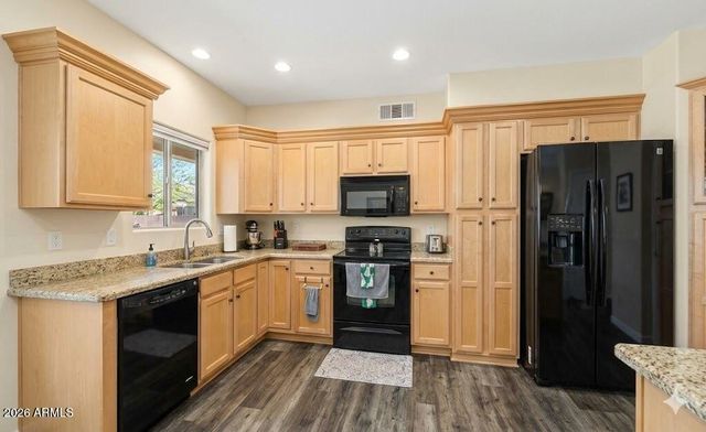 2421 E HILTON Avenue, Mesa, AZ 85204