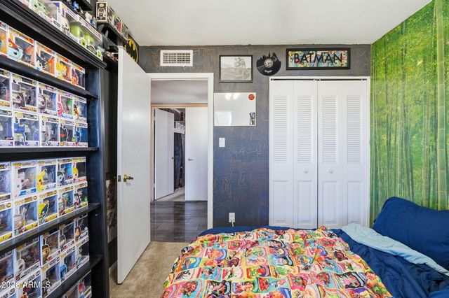 2421 E HILTON Avenue, Mesa, AZ 85204