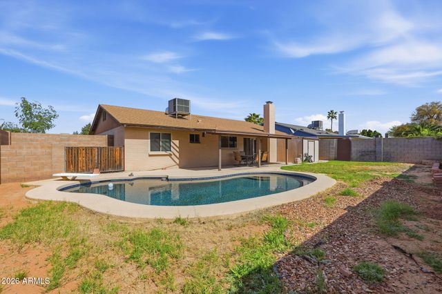 2421 E HILTON Avenue, Mesa, AZ 85204