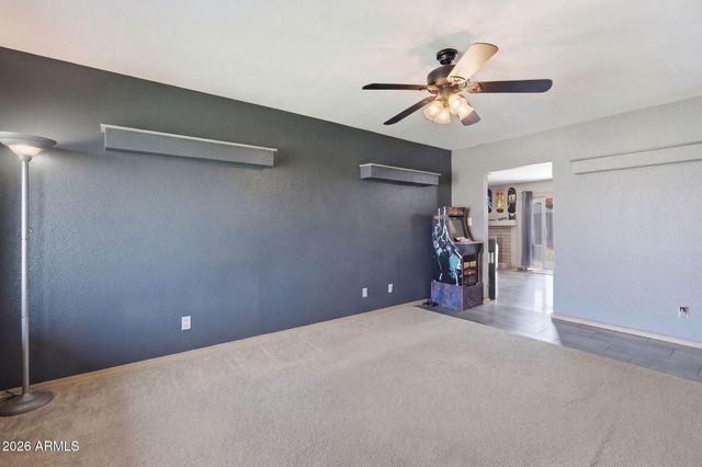 2421 E HILTON Avenue, Mesa, AZ 85204