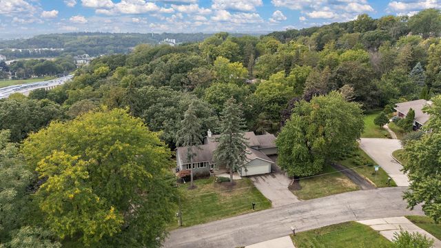 803 Sierra Lane NE, Rochester, MN 55906