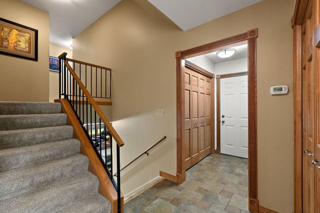 803 Sierra Lane NE, Rochester, MN 55906
