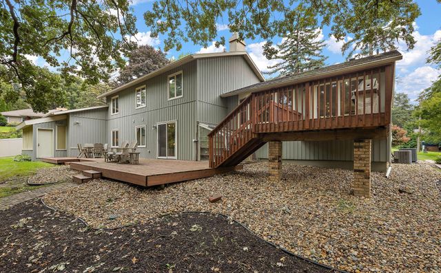 803 Sierra Lane NE, Rochester, MN 55906