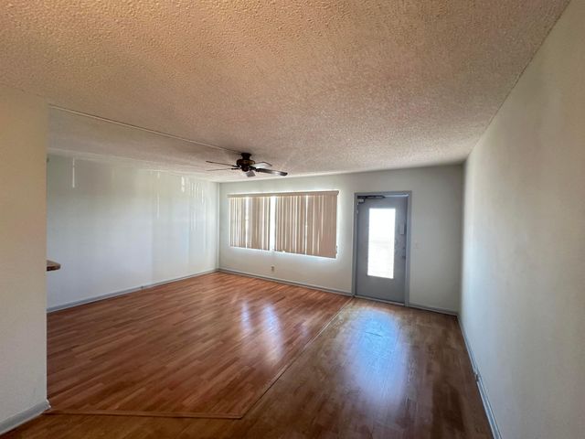 352 Southampton C, West Palm Beach, FL 33417