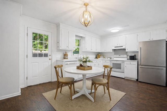 302 Springview Lane 11, Summerville, SC 29485