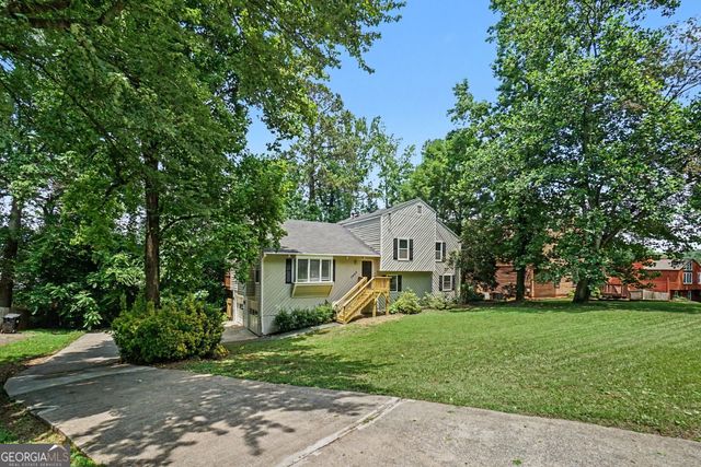 3985 Lookout Point Drive, Marietta, GA 30066