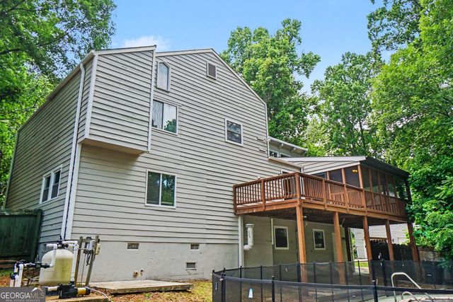3985 Lookout Point Drive, Marietta, GA 30066