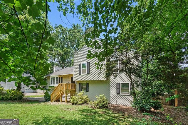 3985 Lookout Point Drive, Marietta, GA 30066