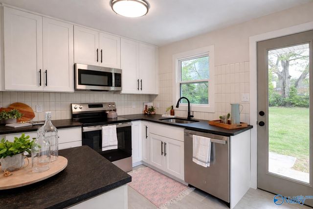 412 Greenacres Drive, Huntsville, AL 35805