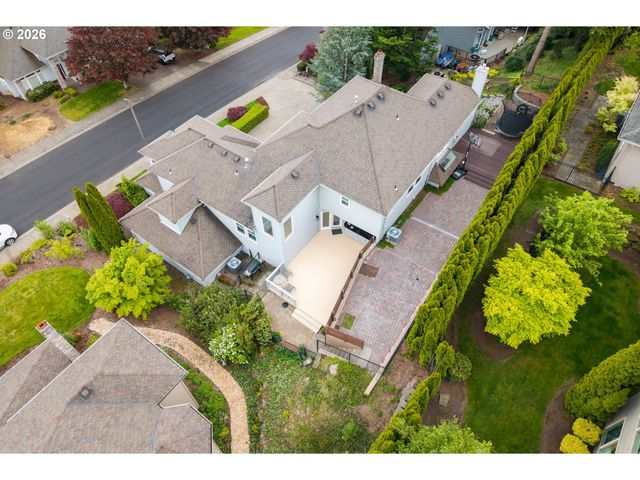 745 Sw 67TH Pl, Portland, OR 97225
