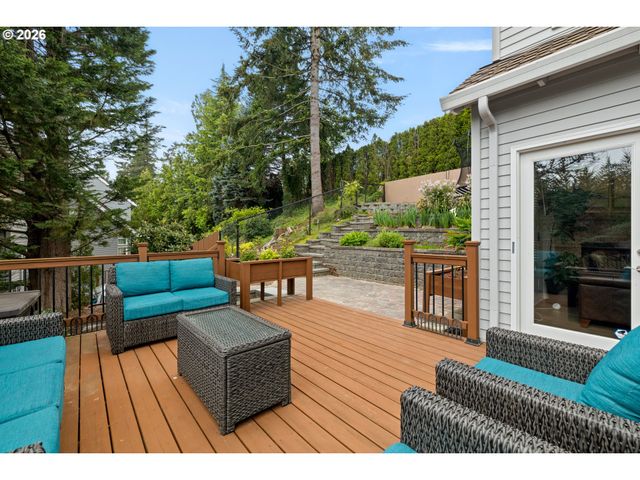 745 Sw 67TH Pl, Portland, OR 97225