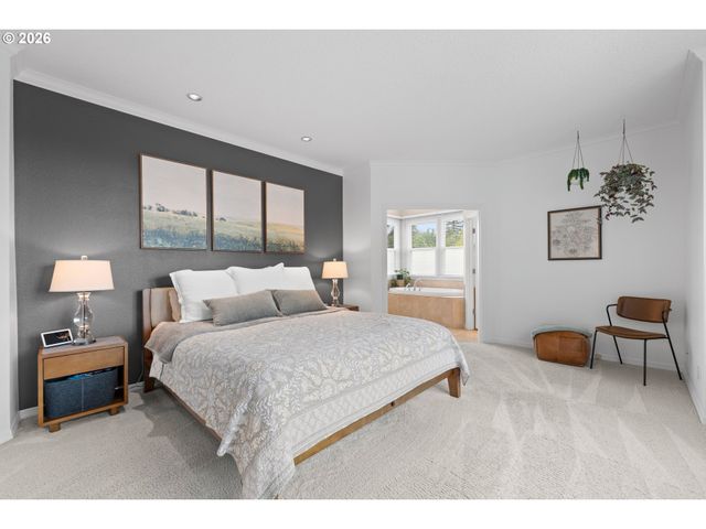 745 Sw 67TH Pl, Portland, OR 97225