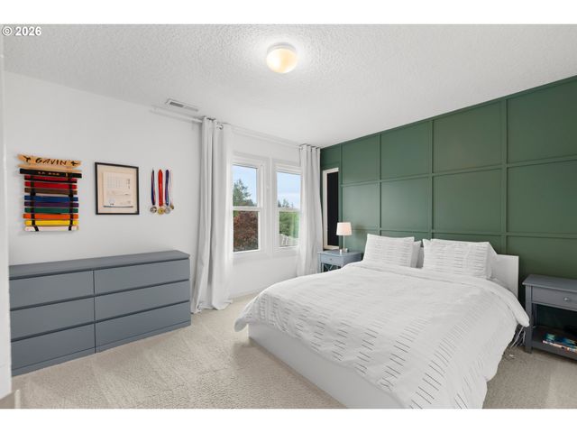 745 Sw 67TH Pl, Portland, OR 97225