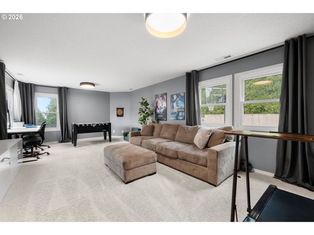 745 Sw 67TH Pl, Portland, OR 97225