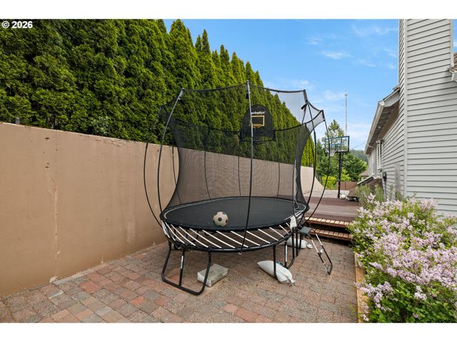 745 Sw 67TH Pl, Portland, OR 97225