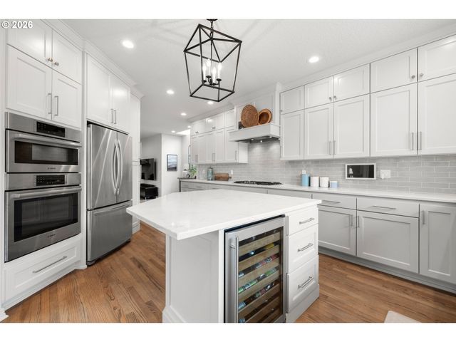 745 Sw 67TH Pl, Portland, OR 97225