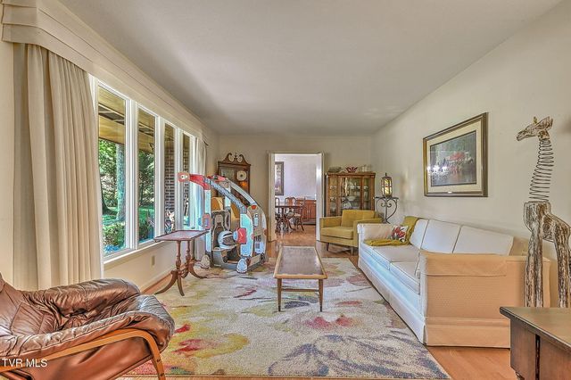 2513 Essex Drive, Kingsport, TN 37660