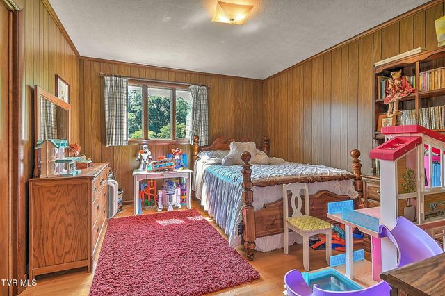 2513 Essex Drive, Kingsport, TN 37660
