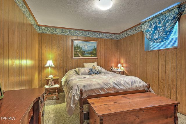 2513 Essex Drive, Kingsport, TN 37660