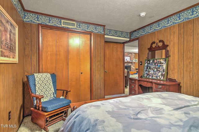 2513 Essex Drive, Kingsport, TN 37660