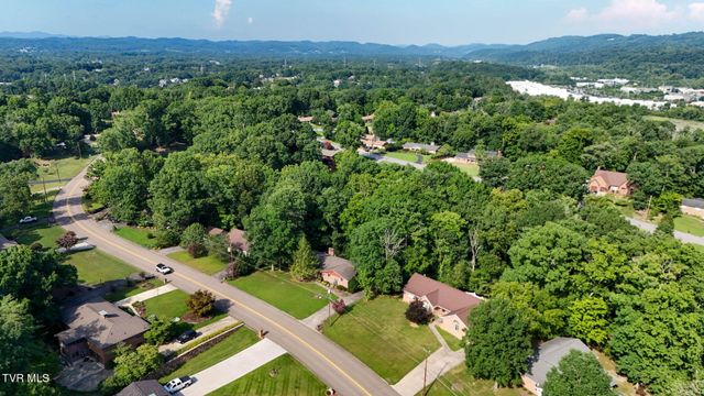 2513 Essex Drive, Kingsport, TN 37660
