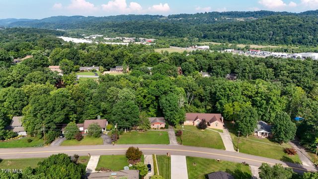 2513 Essex Drive, Kingsport, TN 37660
