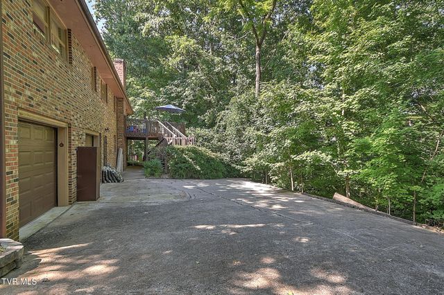 2513 Essex Drive, Kingsport, TN 37660