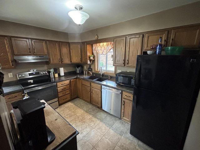 40 CONCORD DRIVE, Fond Du Lac, WI 54935