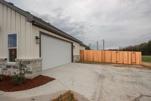 114 Salt Creek Road, Lorena, TX 76655