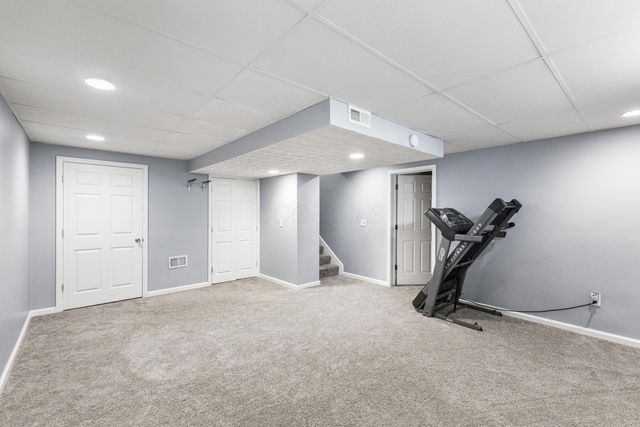 294 Kestrel Drive, Blacklick, OH 43004