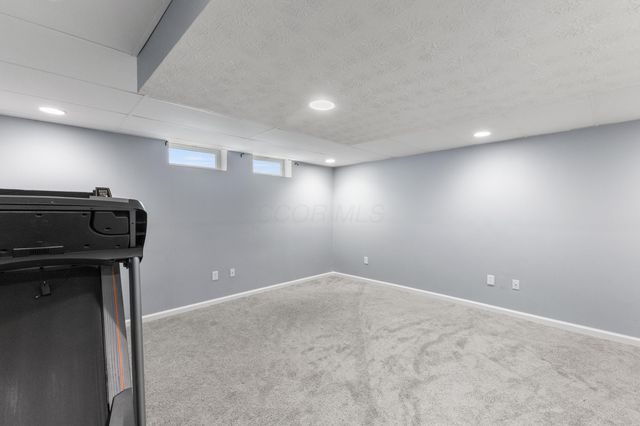 294 Kestrel Drive, Blacklick, OH 43004