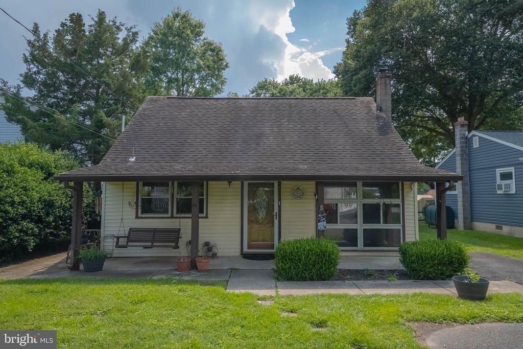 6835 S RIVER DR, Middle River, MD 21220