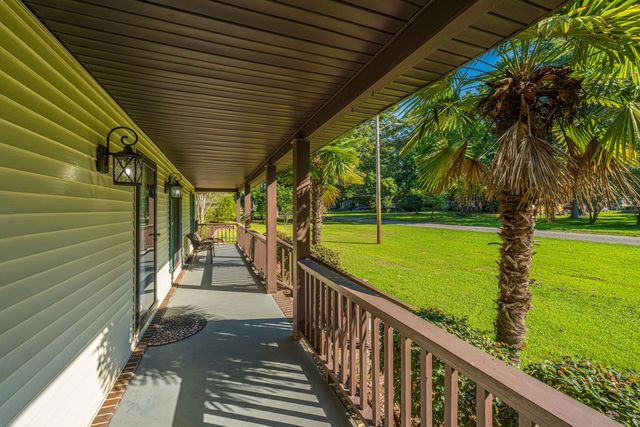 295 Forest Circle, Summerville, SC 29483
