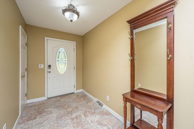 295 Forest Circle, Summerville, SC 29483