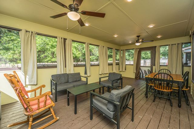 295 Forest Circle, Summerville, SC 29483