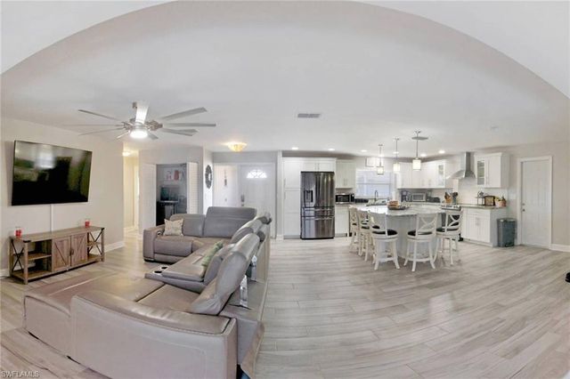 5343 Del Monte CT, Cape Coral, FL 33904