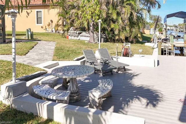 5343 Del Monte CT, Cape Coral, FL 33904