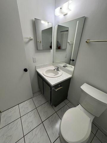 1846 Abbey Road 104, West Palm Beach, FL 33415