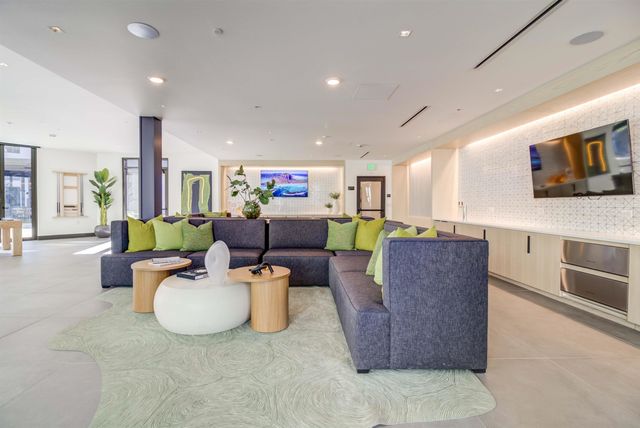 260 Brooklyn Basin Way 441, Oakland, CA 94606