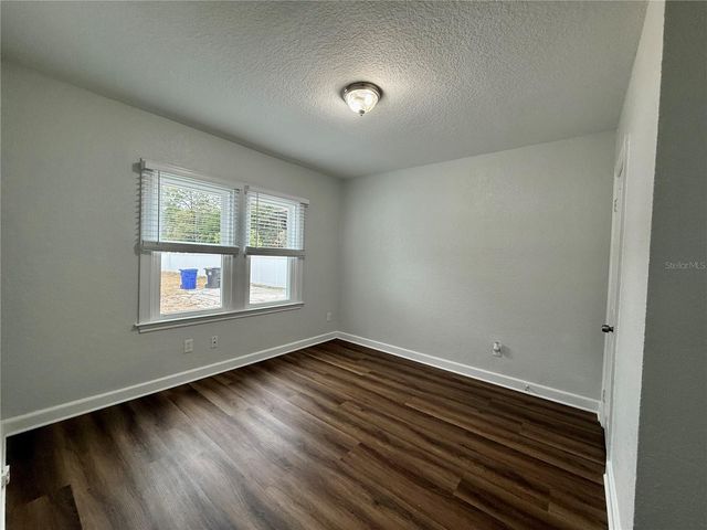 901 W CONCORD STREET, Orlando, FL 32805