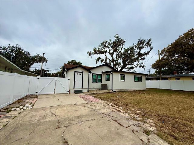 901 W CONCORD STREET, Orlando, FL 32805