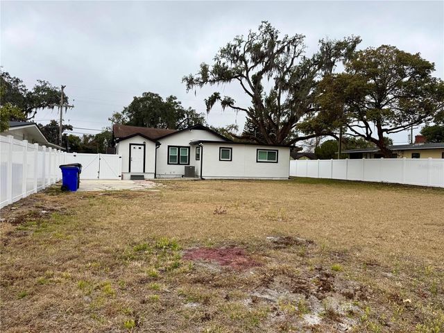 901 W CONCORD STREET, Orlando, FL 32805