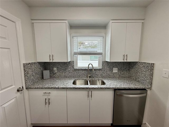 901 W CONCORD STREET, Orlando, FL 32805